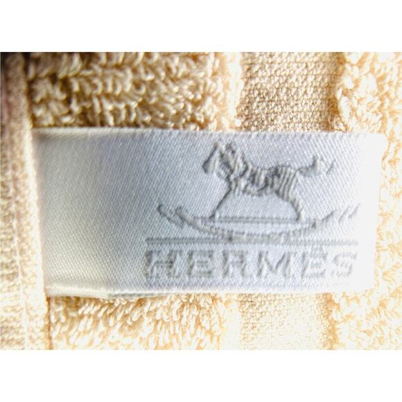 Hermès Horse Hand Towel Beige Equestrian Luxury Cotton Towel France w/ Box - Picture 3 of 5